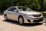 Used 2014 Toyota Camry LE image 2
