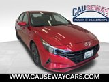 Used 2023 Hyundai Elantra SEL image 1