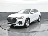 Used 2022 Audi Q3 2.0T Premium Plus w/ Premium Plus Package image 3