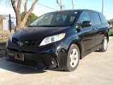 Used 2020 Toyota Sienna L image 4