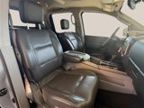 Used 2004 Nissan Titan LE image 2