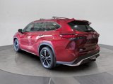 Used 2022 Toyota Highlander XSE image 3