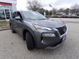 Used 2023 Nissan Rogue SV image 3