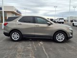 Used 2019 Chevrolet Equinox LT image 2
