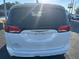 Used 2020 Chrysler Pacifica Touring-L image 4
