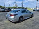 Used 2023 Toyota Camry SE image 2
