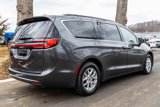 Used 2022 Chrysler Pacifica Touring-L image 6