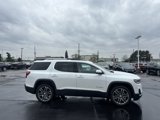 Certified 2023 GMC Acadia SLT w/ Preferred Package image 4