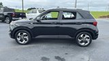 Used 2022 Hyundai Venue SEL w/ Cargo Package image 4