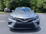 Used 2018 Toyota Camry SE image 3
