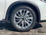 New 2025 INFINITI QX50 Luxe image 3