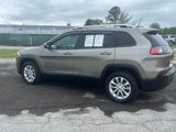 Used 2020 Jeep Cherokee Latitude image 2