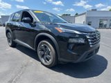 Used 2024 Nissan Rogue SV image 3
