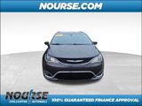 Used 2017 Chrysler Pacifica Touring-L image 3