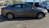Used 2017 Ford Fusion SE w/ Fusion SE Technology Package image 6