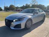 Used 2023 Nissan Altima 2.5 SV image 3