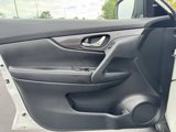 Used 2020 Nissan Rogue SV image 2