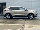 Used 2021 Ford Edge SEL w/ Convenience Package image 3