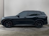 Used 2022 BMW X5 M50i w/ Executive Package image 2