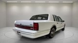 Used 1991 Lincoln Town Car Executive image 3