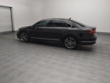 Used 2017 Volkswagen Passat 1.8T R-Line image 3