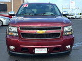 Used 2008 Chevrolet Suburban LTZ w/ LTZ Preferred Equipment Group image 2