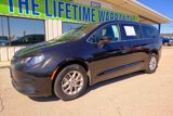 Used 2023 Chrysler Voyager LX image 2