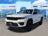 New 2025 Jeep Grand Cherokee Altitude image 5