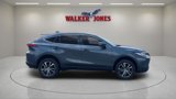 Used 2023 Toyota Venza LE image 2