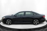 Used 2021 Volkswagen Passat 2.0T R-Line image 2