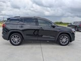 Used 2023 GMC Terrain SLT w/ Infotainment Package II image 3