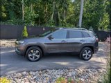 Used 2019 Jeep Cherokee Limited image 2