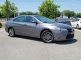 Used 2017 Toyota Camry SE image 2