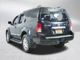 Used 2012 Nissan Pathfinder LE image 5
