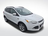 Used 2016 Ford Escape SE w/ Equipment Group 201A image 4