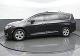 Used 2017 Chrysler Pacifica Touring-L Plus image 2