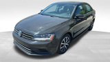 Used 2017 Volkswagen Jetta SE image 1