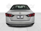 Used 2023 Nissan Altima 2.5 SV image 4