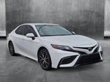 Used 2022 Toyota Camry SE image 3
