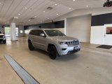 Used 2021 Jeep Grand Cherokee Laredo X image 4