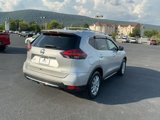 Used 2018 Nissan Rogue SV image 5