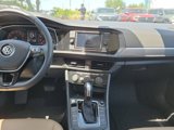 Certified 2020 Volkswagen Jetta SE image 4