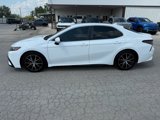 Used 2022 Toyota Camry SE image 3