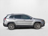Used 2021 Jeep Cherokee Latitude Lux w/ Comfort/Convenience Group image 4