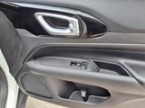 Used 2025 Jeep Compass Latitude w/ Altitude Special Edition image 4