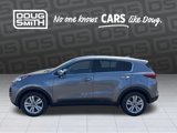 Used 2017 Kia Sportage LX image 2