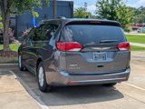 Used 2019 Chrysler Pacifica Touring-L image 5