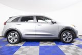 Used 2022 Kia Niro EX image 4