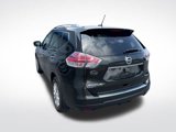 Used 2015 Nissan Rogue SV image 5