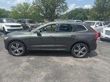 Used 2020 Volvo XC60 T5 Momentum w/ Protection Package Premier image 3